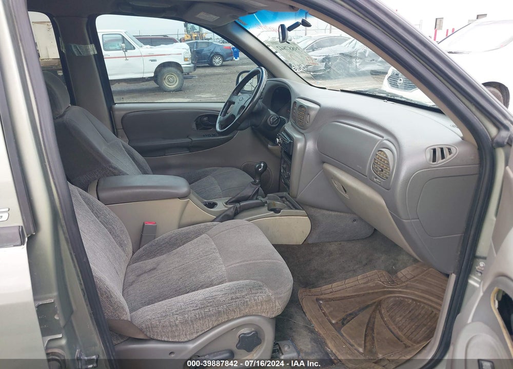 2003 CHEVROLET TRAILBLAZER LS VIN: 1GNDS13S232324162
