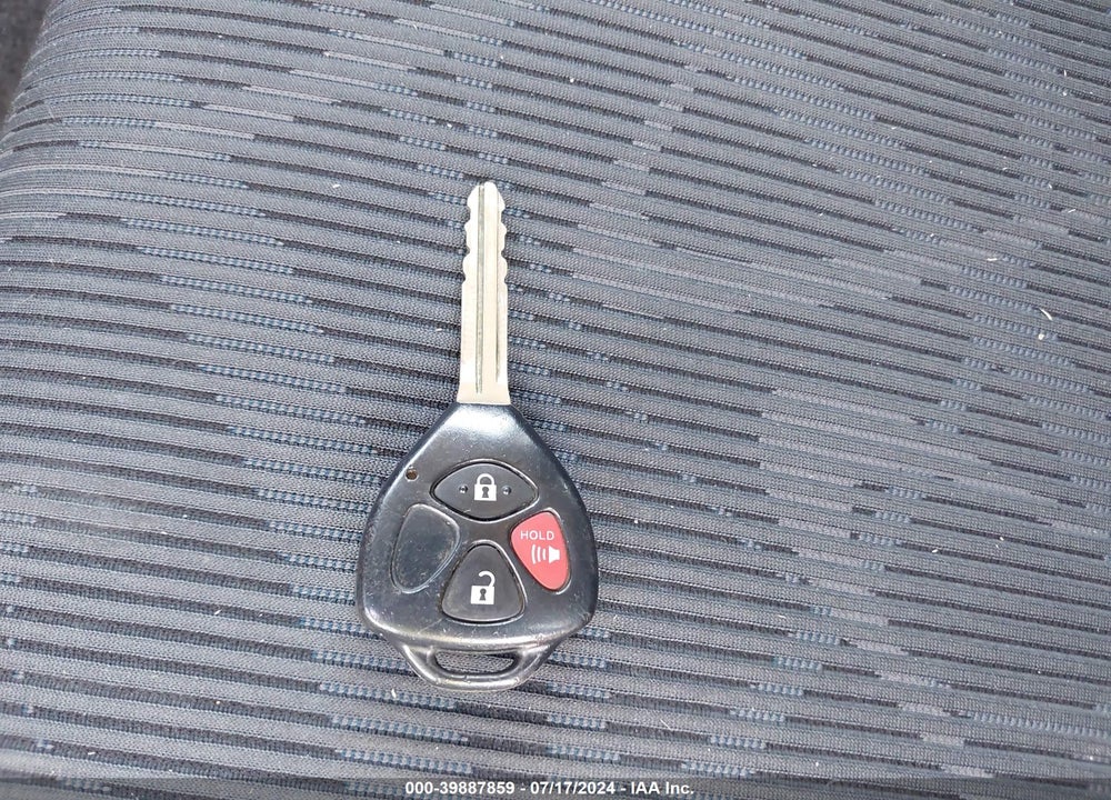 2011 SCION XB VIN: JTLZE4FE5B1136581