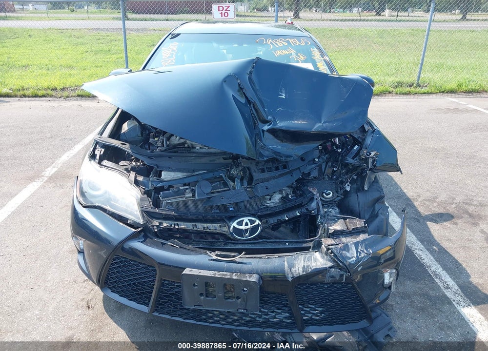 2017 TOYOTA CAMRY SE VIN: 4T1BF1FK2HU618152