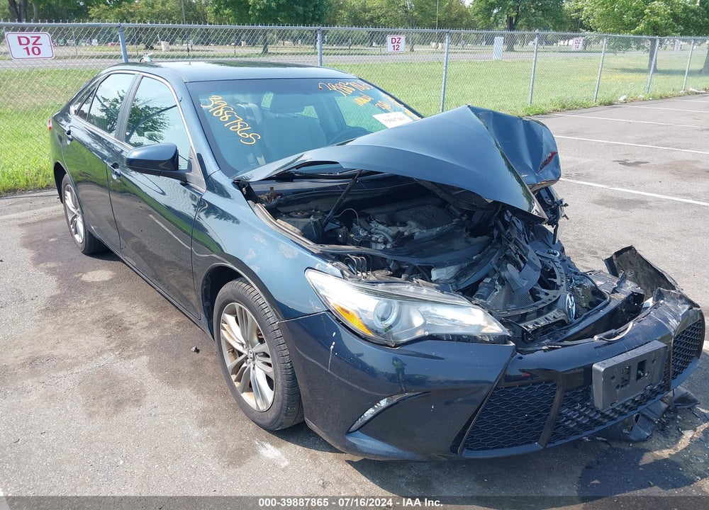 2017 TOYOTA CAMRY SE VIN: 4T1BF1FK2HU618152
