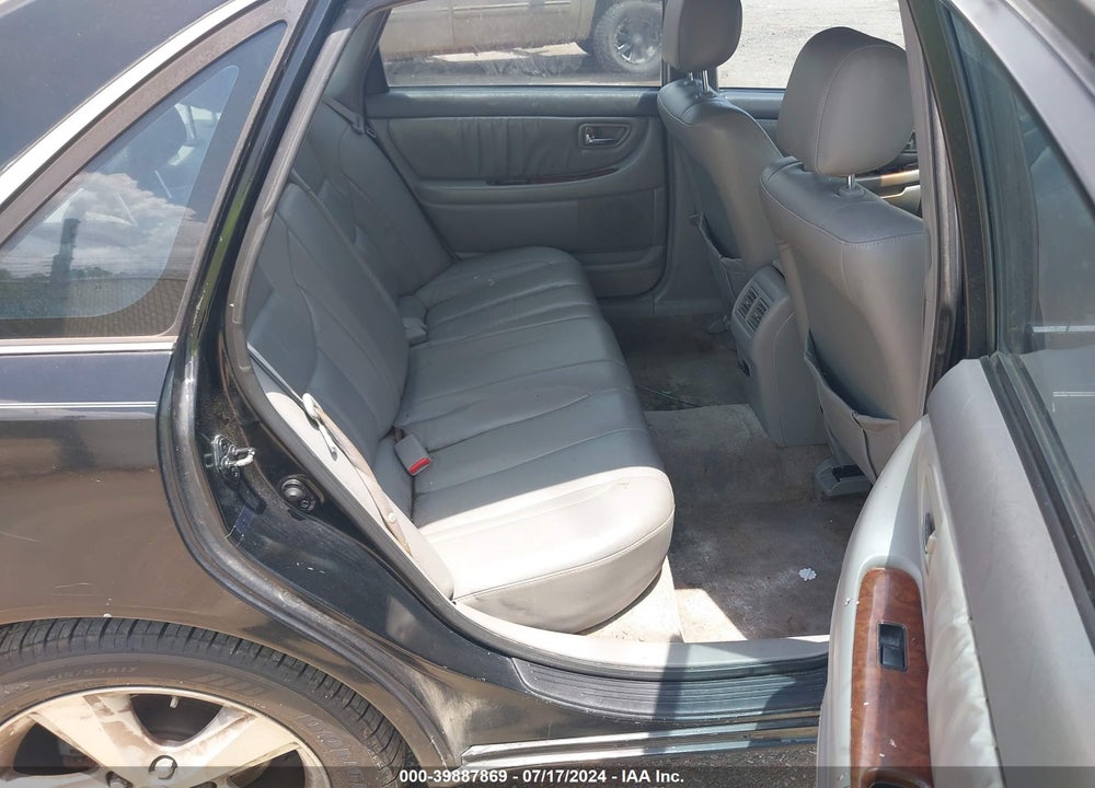 2000 TOYOTA AVALON XLS VIN: 4T1BF28B4YU100112
