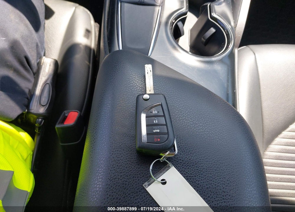 2019 TOYOTA CAMRY SE VIN: 4T1B11HK3KU775756