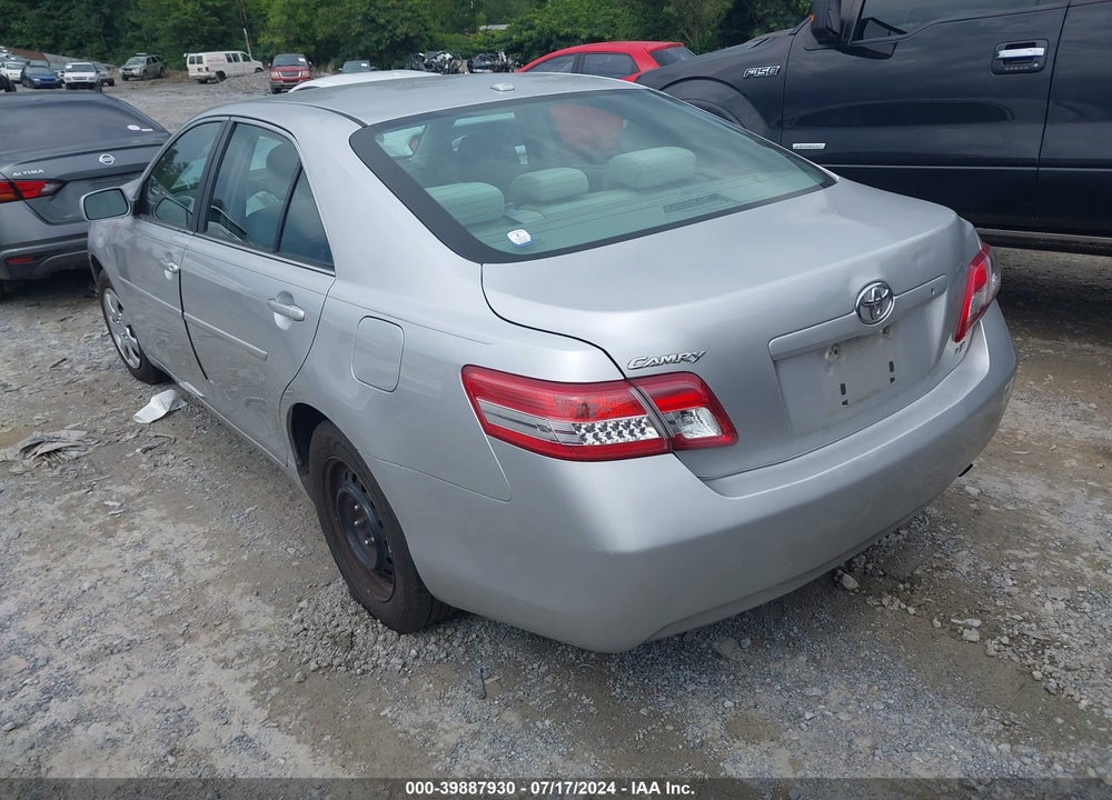 2011 TOYOTA CAMRY LE VIN: 4T1BF3EK1BU685863