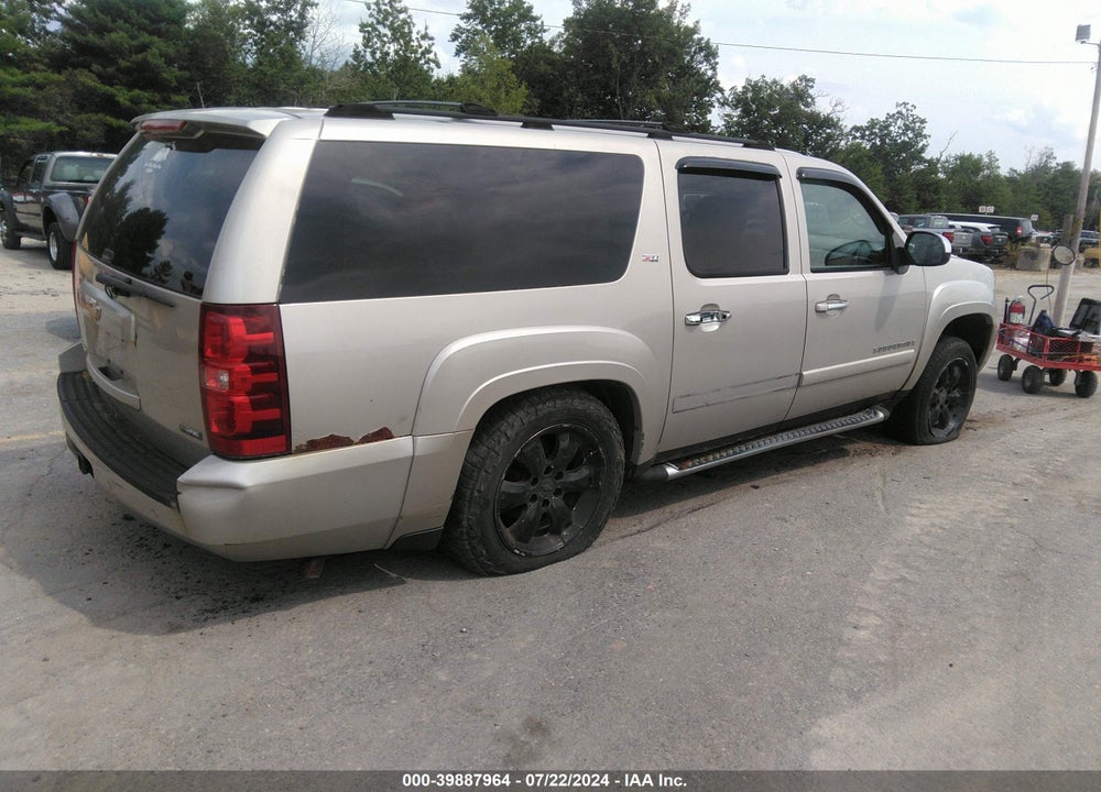 2007 CHEVROLET SUBURBAN 1500 LT VIN: 3GNFK16367G244583