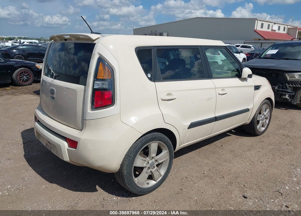 2011 KIA SOUL VIN: KNDJT2A24B7730236