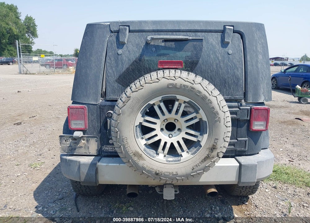 2008 JEEP WRANGLER UNLIMITED SAHARA VIN: 1J4GA59128L651042