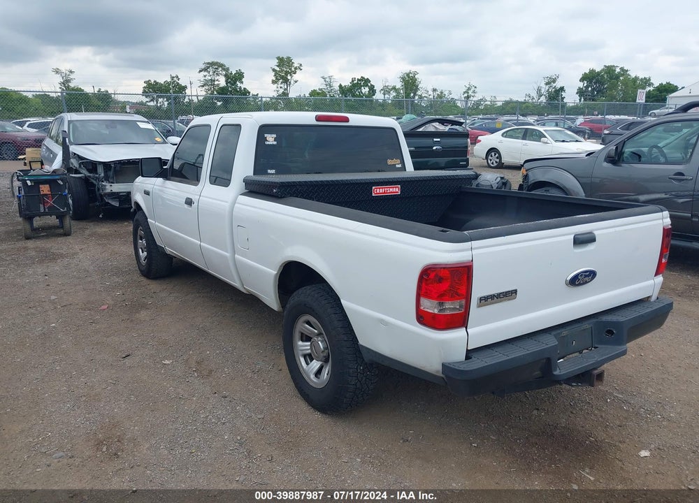 2011 FORD RANGER XL VIN: 1FTKR1EE6BPB06052