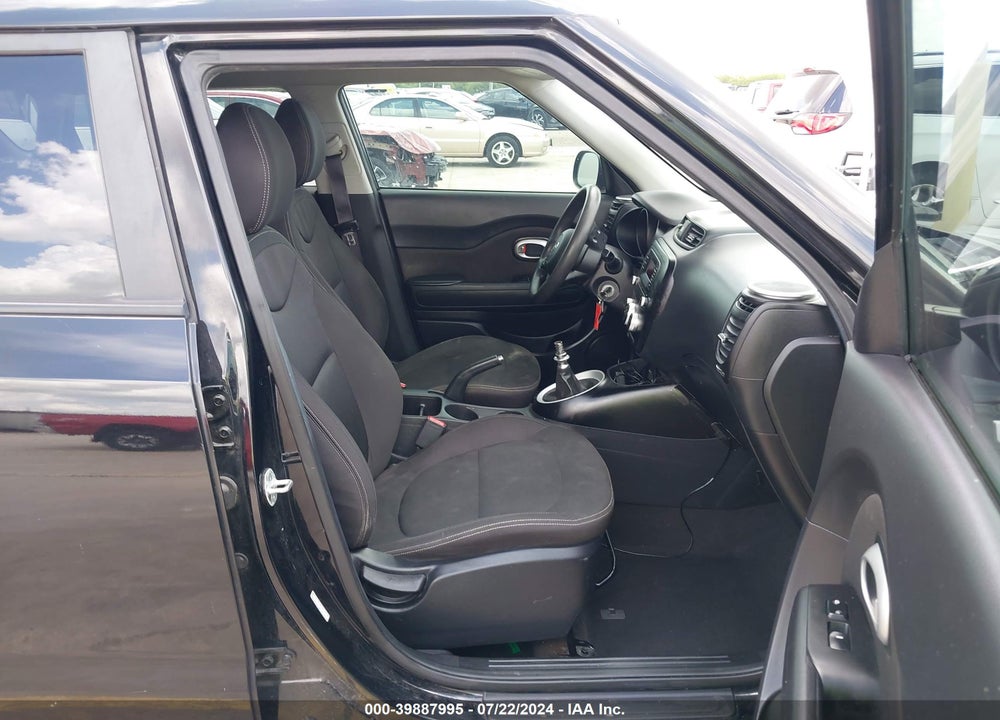 2016 KIA SOUL VIN: KNDJN2A2XG7396716