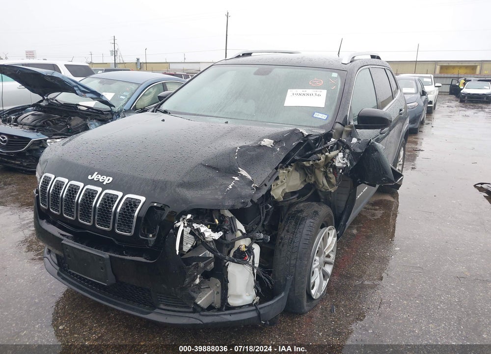 2019 JEEP CHEROKEE LATITUDE FWD VIN: 1C4PJLCB3KD333024