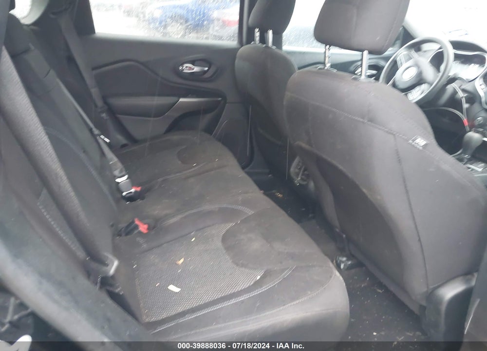 2019 JEEP CHEROKEE LATITUDE FWD VIN: 1C4PJLCB3KD333024