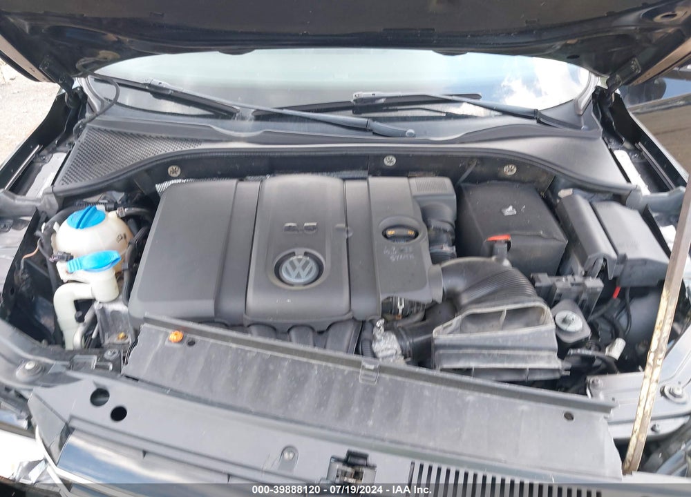 2012 VOLKSWAGEN PASSAT 2.5L SE VIN: 1VWBP7A36CC027712