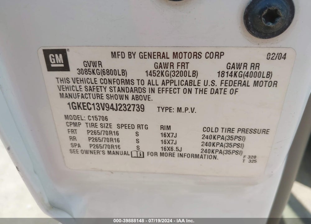 2004 GMC YUKON SLE VIN: 1GKEC13V94J232739