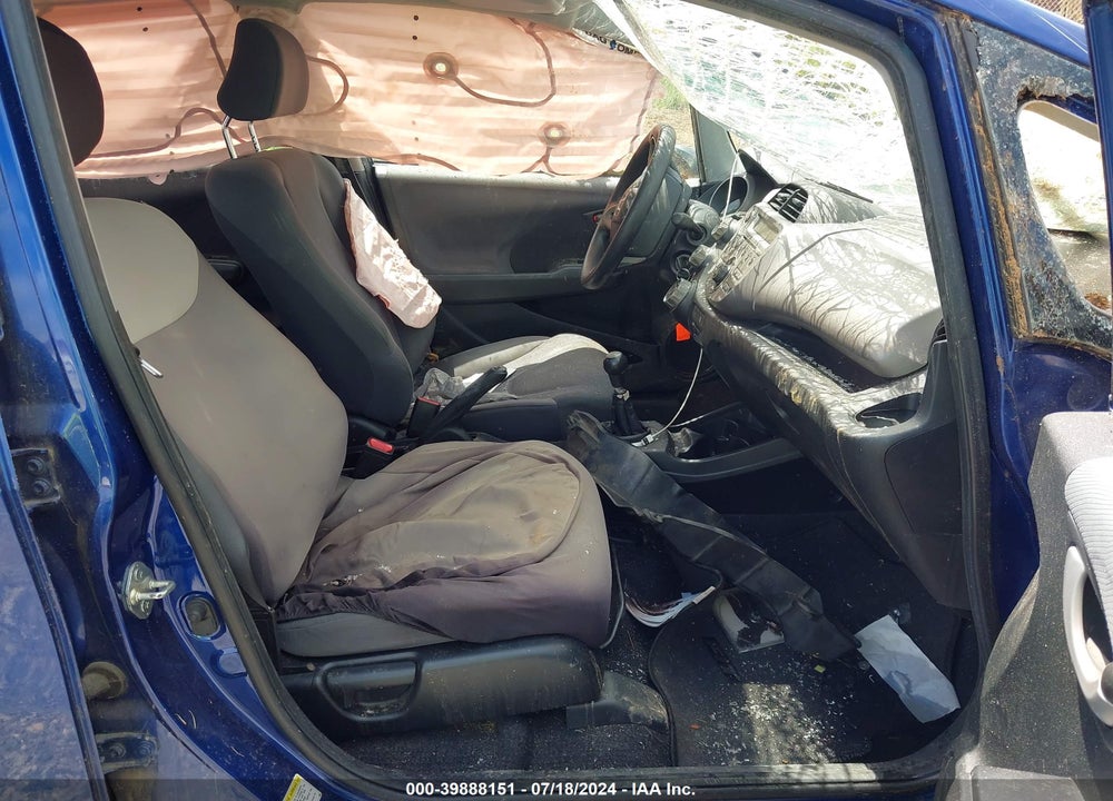 2010 HONDA FIT VIN: JHMGE8G29AC021594