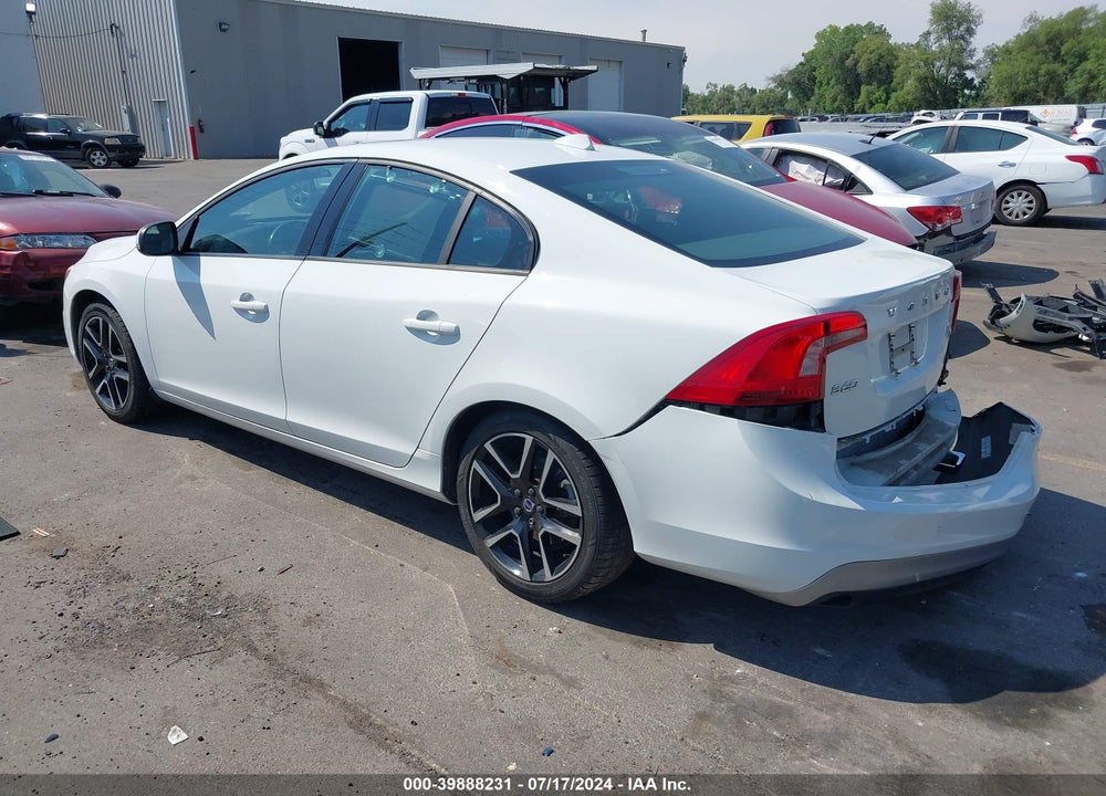 2017 VOLVO S60 T5 DYNAMIC VIN: YV126MFL1H2421560