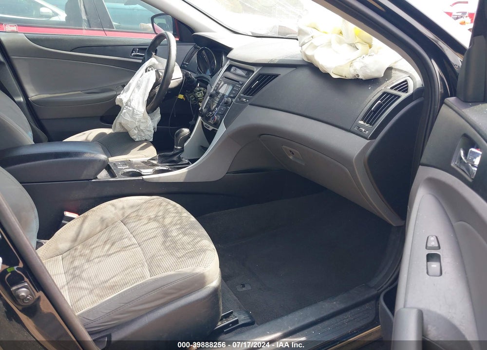 2013 HYUNDAI SONATA GLS VIN: 5NPEB4AC8DH675006