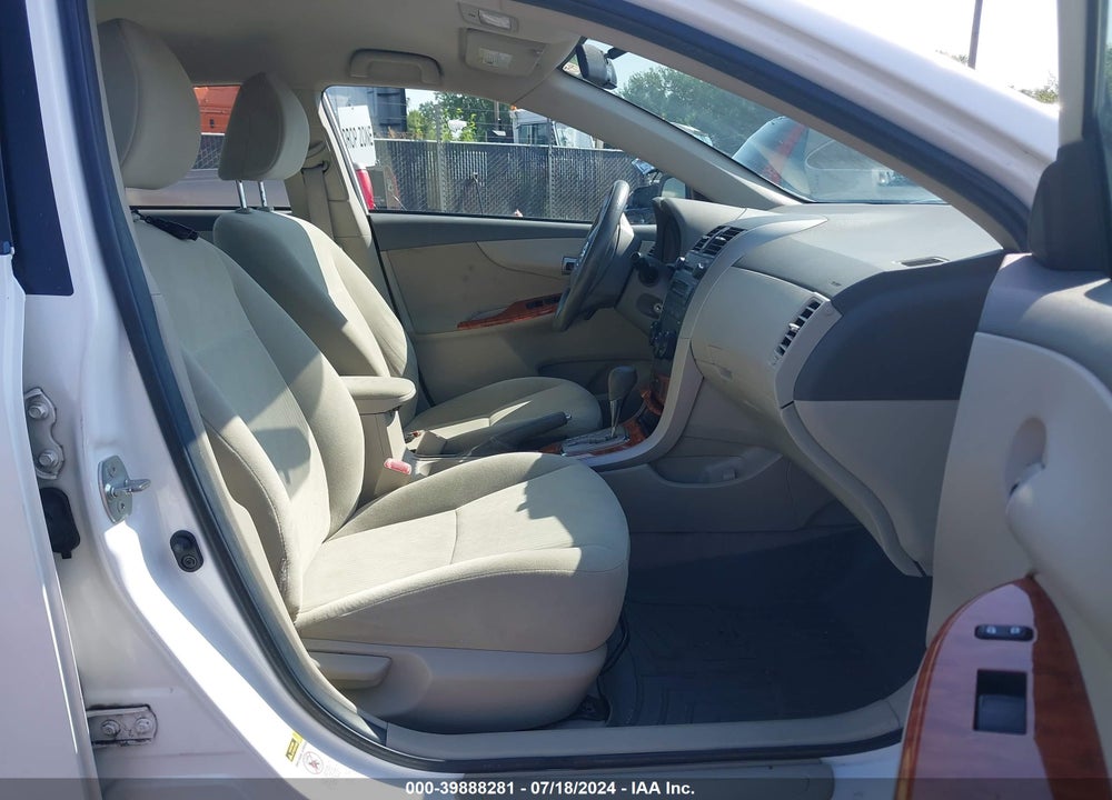 2009 TOYOTA COROLLA XLE VIN: 2T1BU40E79C163800