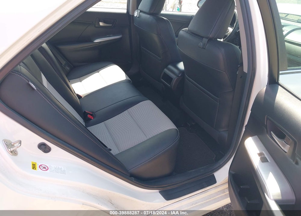 2014 TOYOTA CAMRY SE VIN: 4T1BF1FK2EU410011