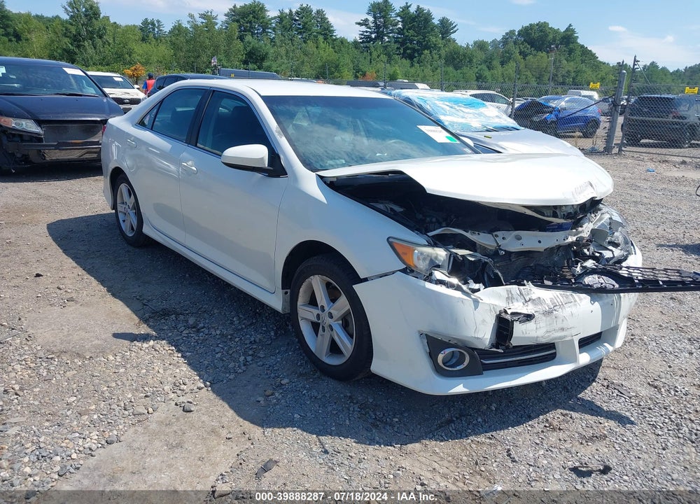 2014 TOYOTA CAMRY SE VIN: 4T1BF1FK2EU410011