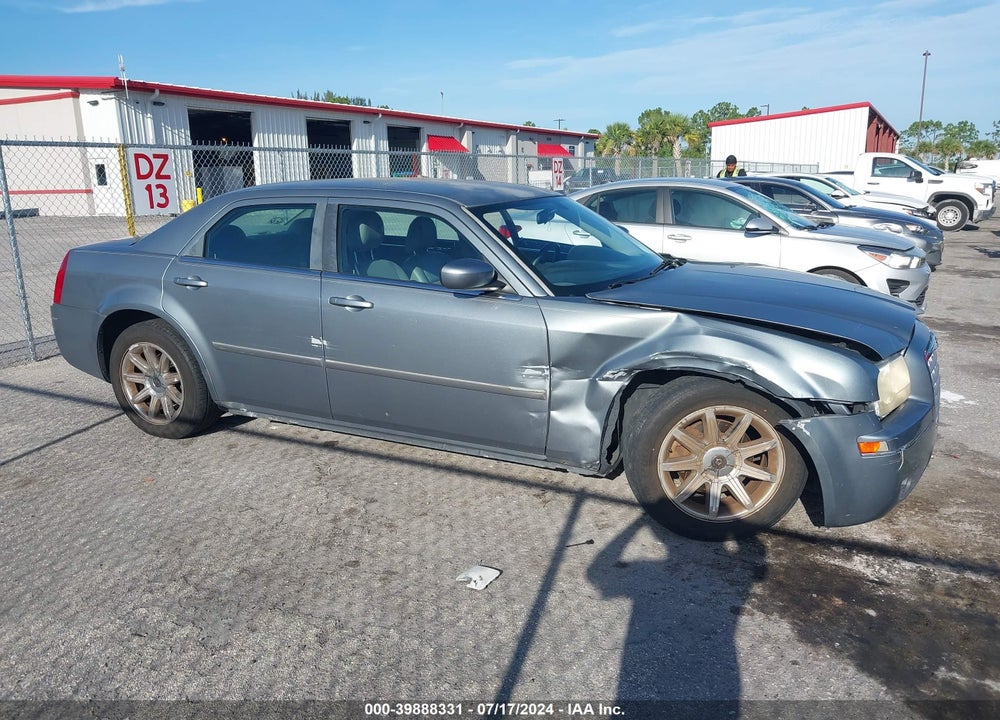 2006 CHRYSLER 300 TOURING VIN: 2C3KA53G56H230170
