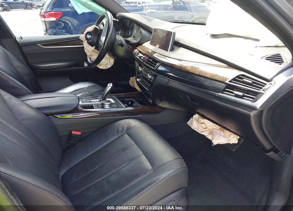 2017 BMW X5 XDR40E VIN: 5UXKT0C38H0V96619
