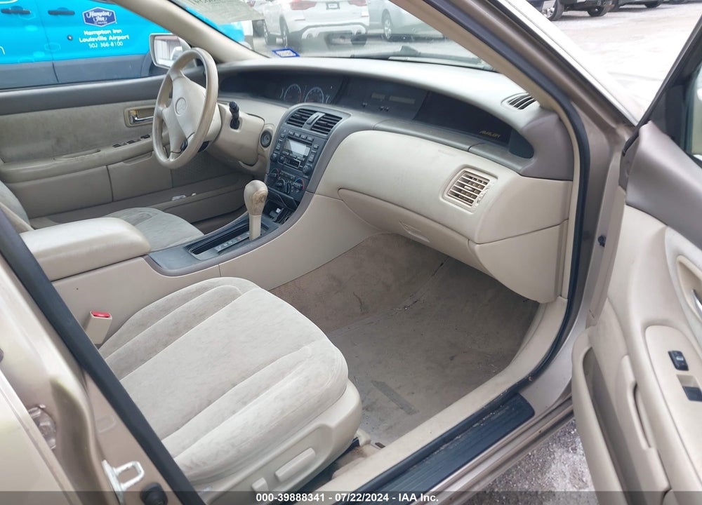2000 TOYOTA AVALON XL VIN: 4T1BF28B4YU035360