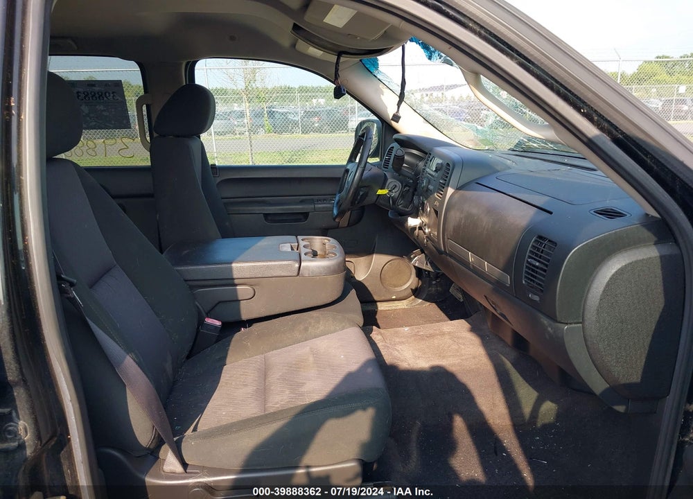 2013 CHEVROLET SILVERADO 1500 LT VIN: 3GCPKSE75DG174304