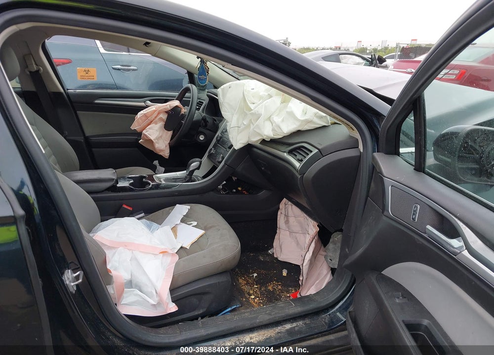 2014 FORD FUSION S VIN: 3FA6P0G71ER331692
