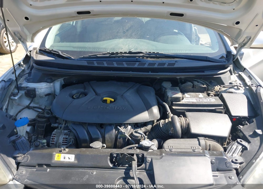 2015 HYUNDAI ELANTRA SE VIN: 5NPDH4AE0FH642595