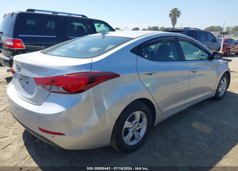 2015 HYUNDAI ELANTRA SE VIN: 5NPDH4AE0FH642595
