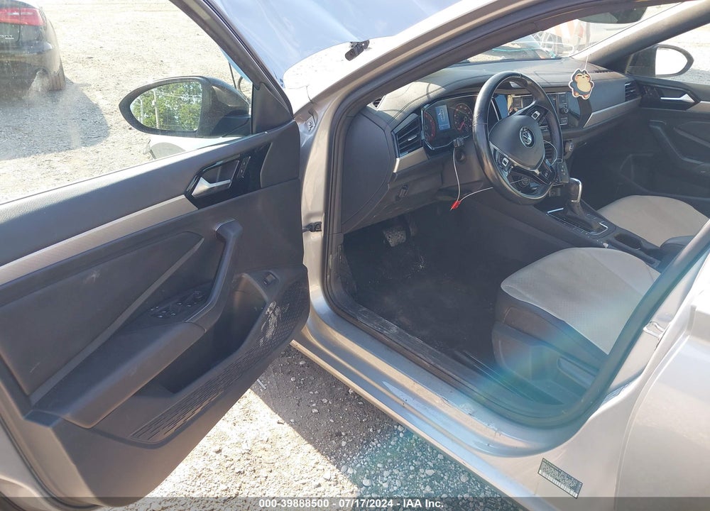 2019 VOLKSWAGEN JETTA 1.4T R-LINE/1.4T S/1.4T SE VIN: 3VWCB7BU1KM215237