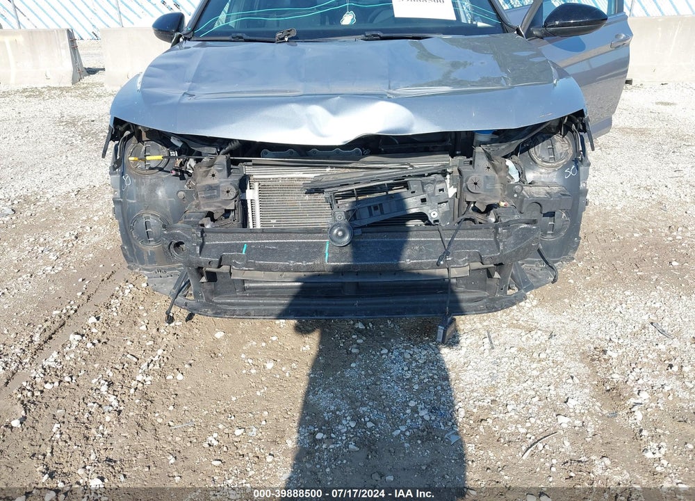 2019 VOLKSWAGEN JETTA 1.4T R-LINE/1.4T S/1.4T SE VIN: 3VWCB7BU1KM215237