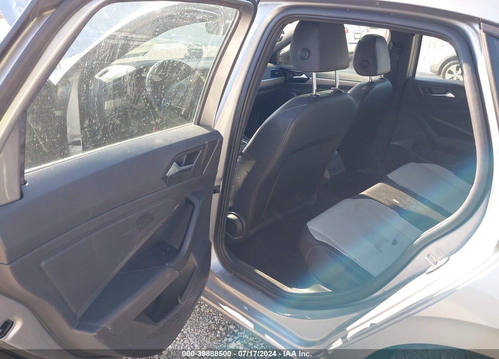 2019 VOLKSWAGEN JETTA 1.4T R-LINE/1.4T S/1.4T SE VIN: 3VWCB7BU1KM215237