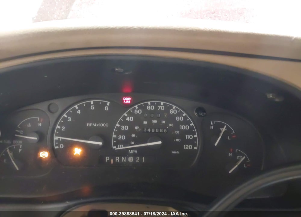 2000 FORD EXPLORER EDDIE BAUER VIN: 1FMDU84P2YZA08969