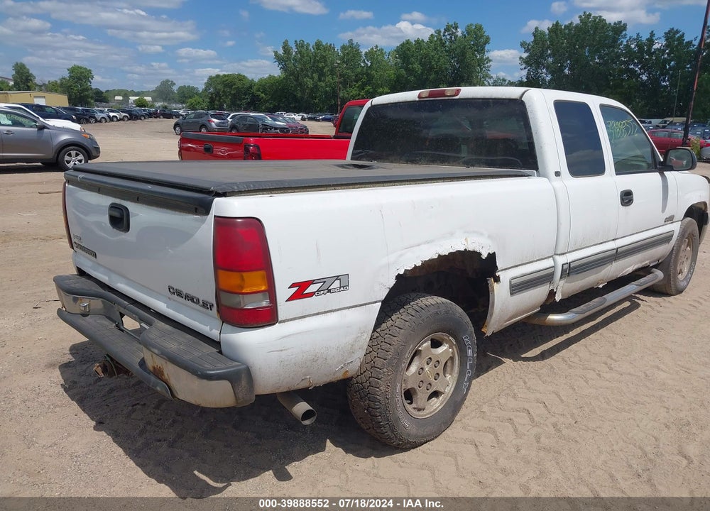 2000 CHEVROLET SILVERADO 1500 LS VIN: 1GCEK19T0YZ286989