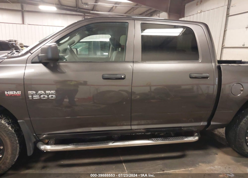 2017 RAM 1500 EXPRESS 4X4 5'7 BOX VIN: 3C6RR7KTXHG787745