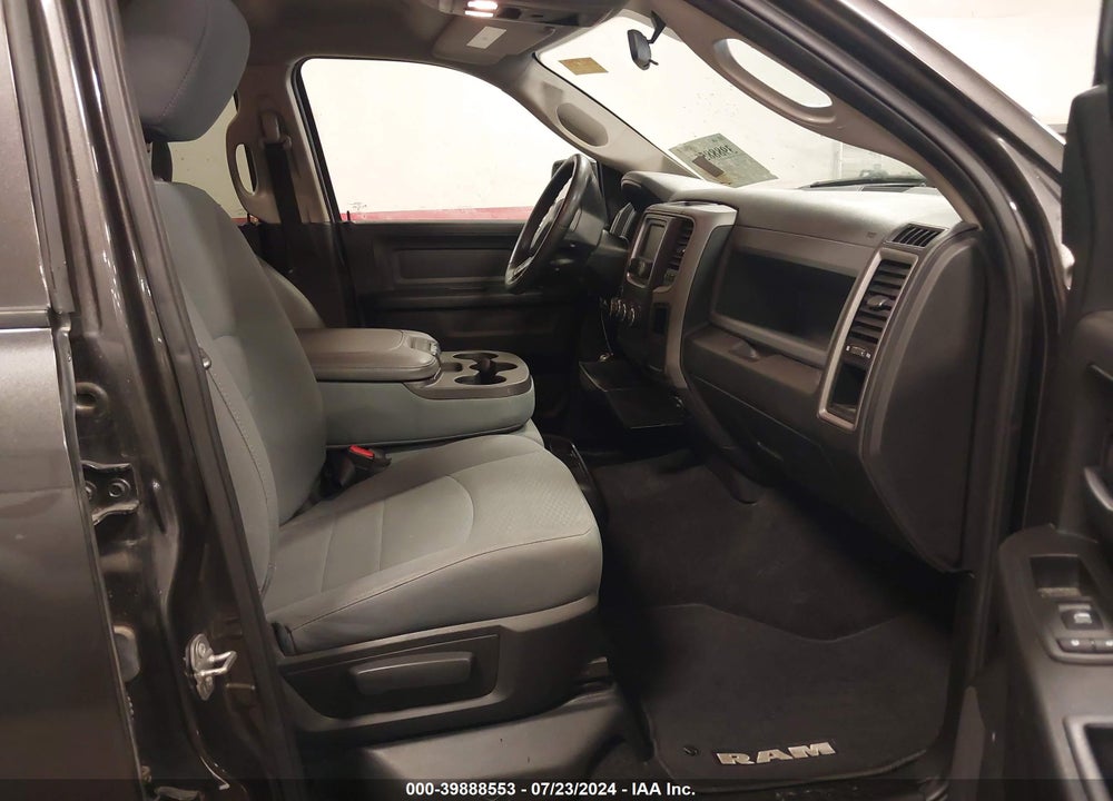 2017 RAM 1500 EXPRESS 4X4 5'7 BOX VIN: 3C6RR7KTXHG787745