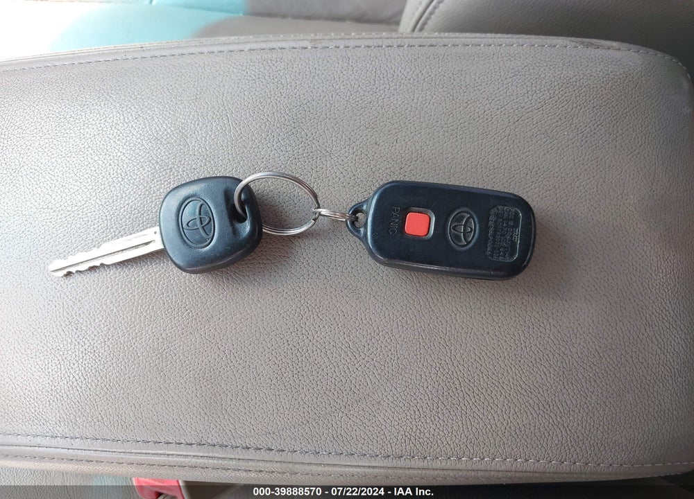 2006 TOYOTA CAMRY XLE V6 VIN: 4T1BF32KX6U626448