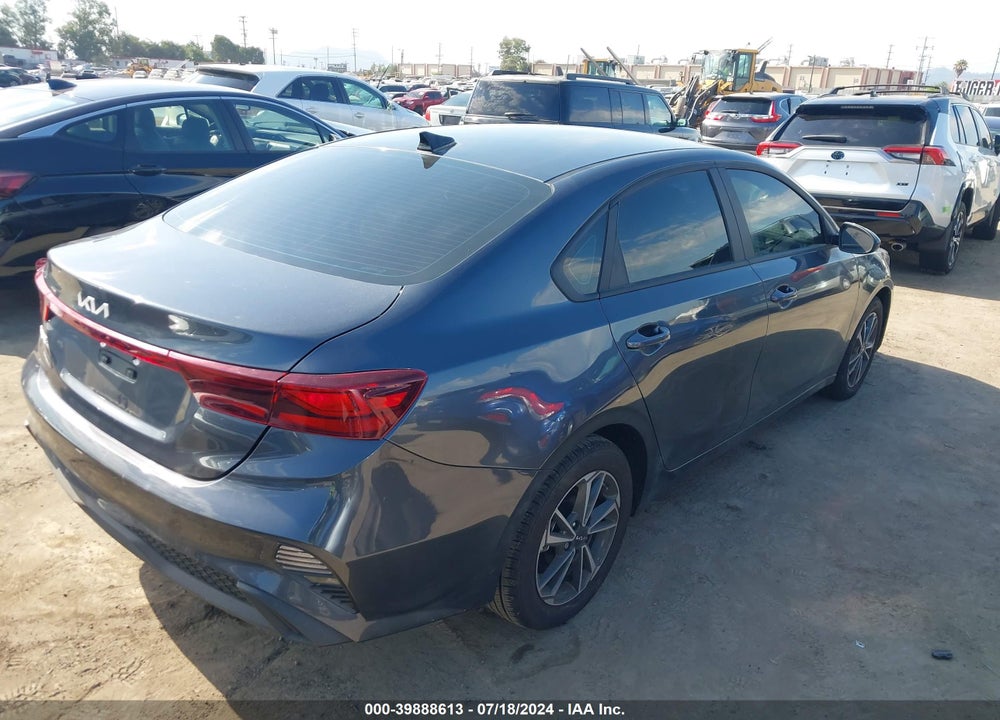 2024 KIA FORTE LXS VIN: 3KPF24AD2RE700944
