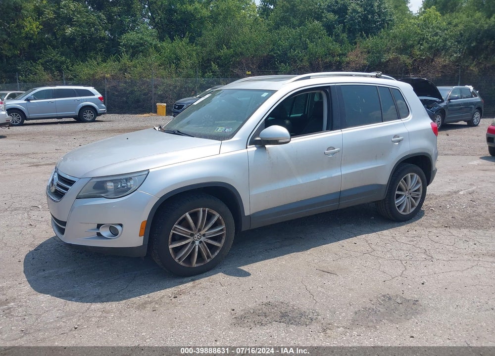 2011 VOLKSWAGEN TIGUAN SEL VIN: WVGBV7AX9BW521583