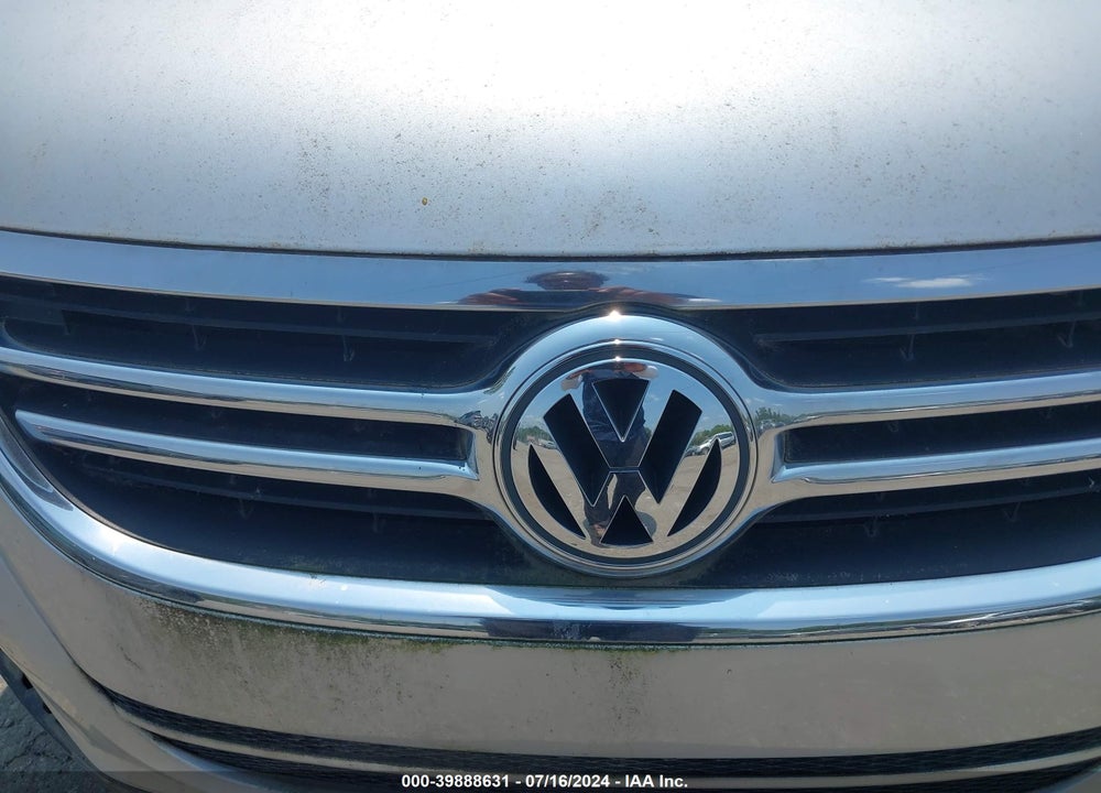 2011 VOLKSWAGEN TIGUAN SEL VIN: WVGBV7AX9BW521583