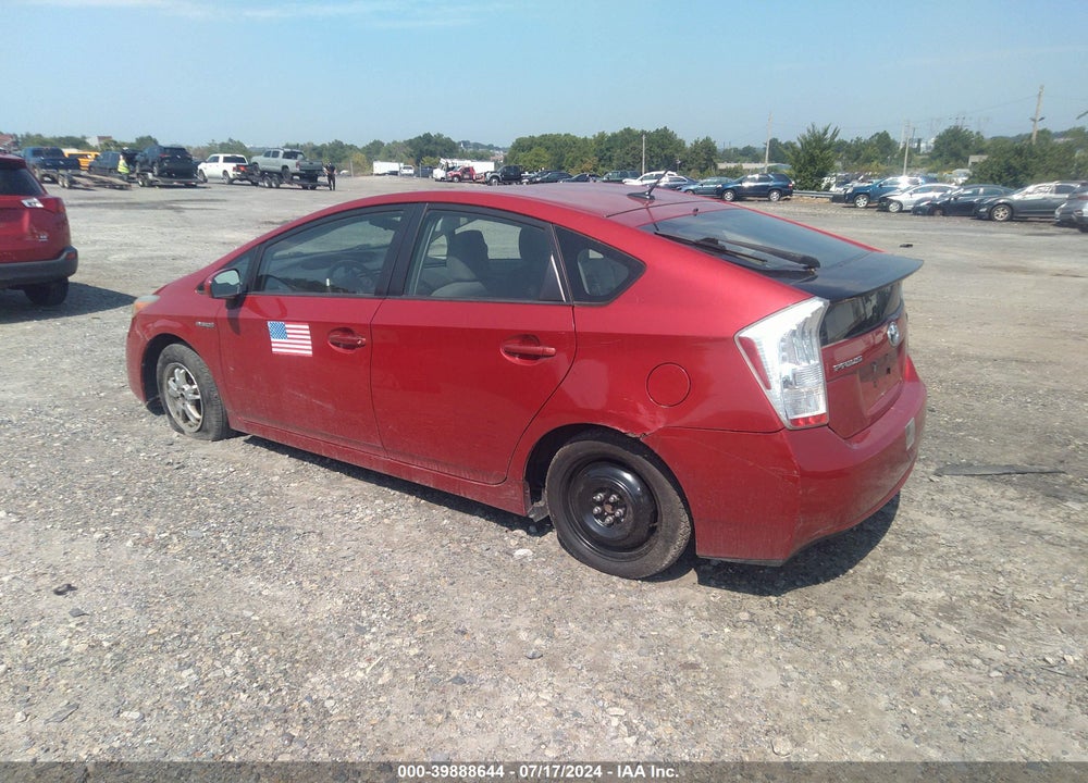 2011 TOYOTA PRIUS TWO VIN: JTDKN3DU6B5318882