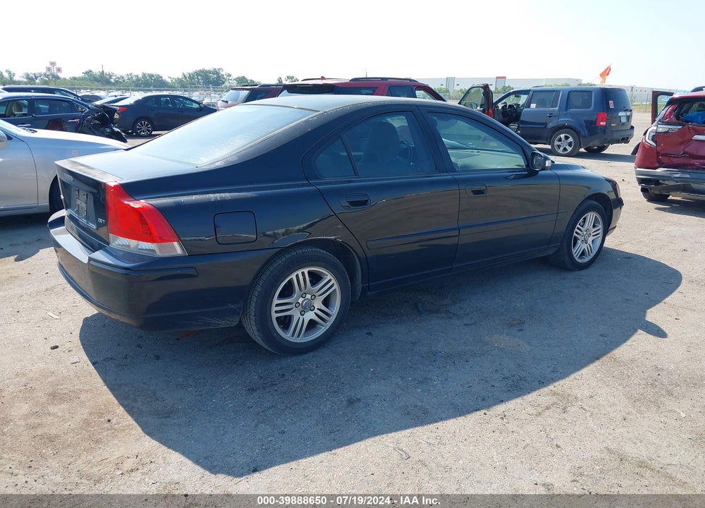 2008 VOLVO S60 2.5T VIN: YV1RS592482675623