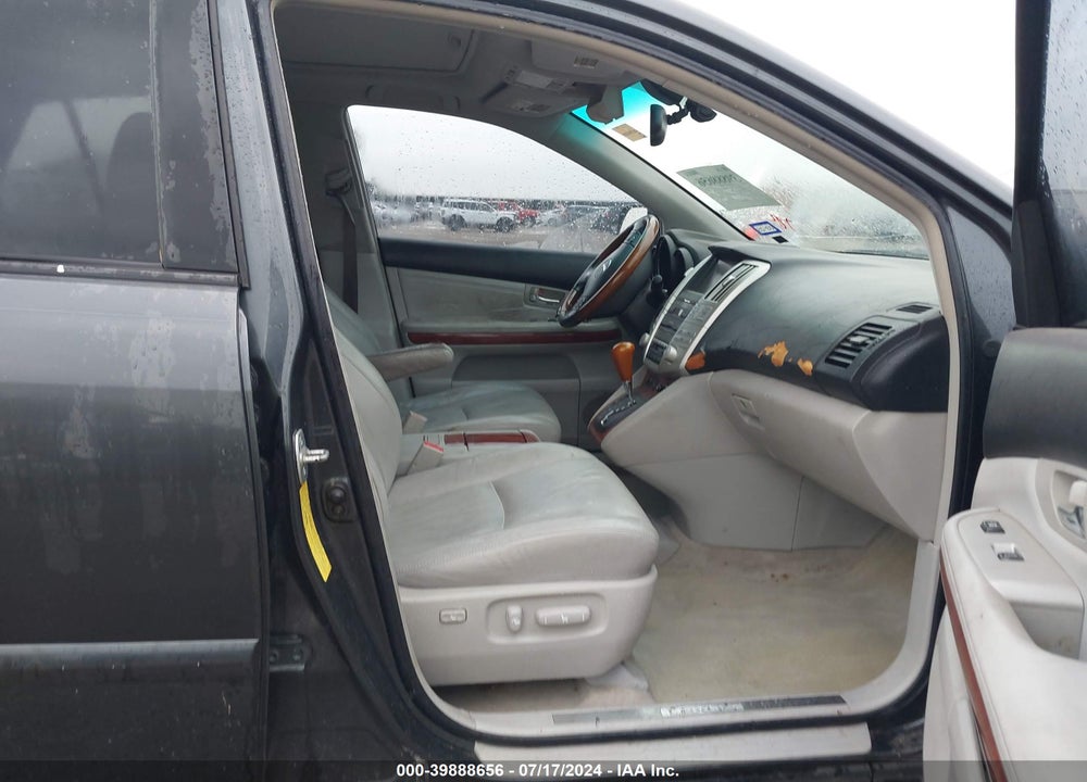 2006 LEXUS RX 330 VIN: JTJGA31U160063063