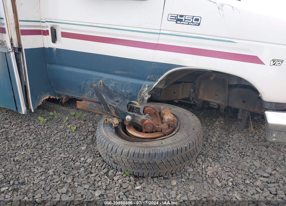 2002 FORD ECONOLINE COMMERCIAL CUTAWAY STANDARD VIN: 1FDXE45S82HB70169