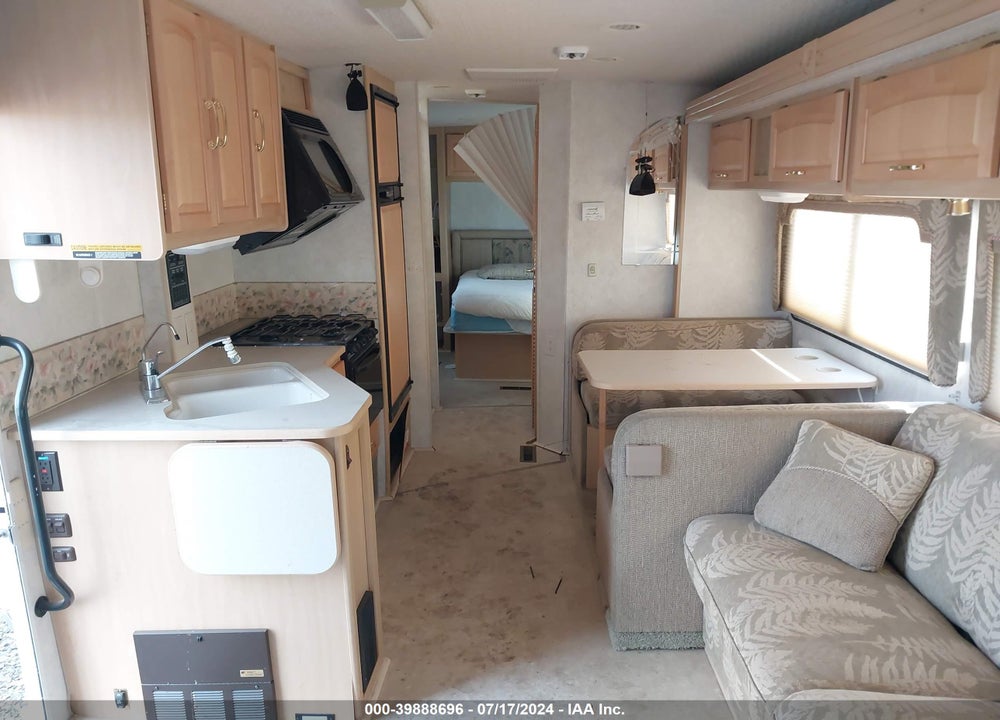 2002 FORD ECONOLINE COMMERCIAL CUTAWAY STANDARD VIN: 1FDXE45S82HB70169