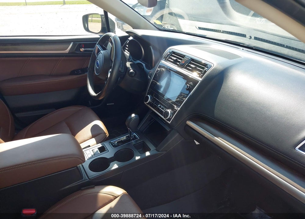 2018 SUBARU OUTBACK 3.6R TOURING VIN: 4S4BSETC3J3385328