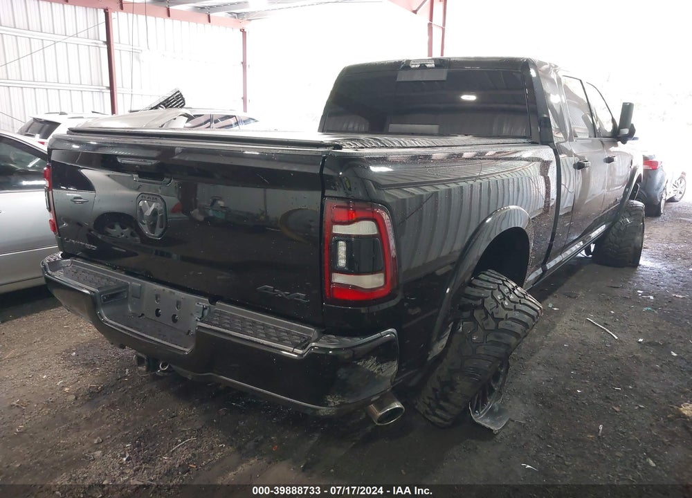 2022 RAM 2500 LIMITED MEGA CAB 4X4 6'4 BOX VIN: 3C6UR5TL0NG373057