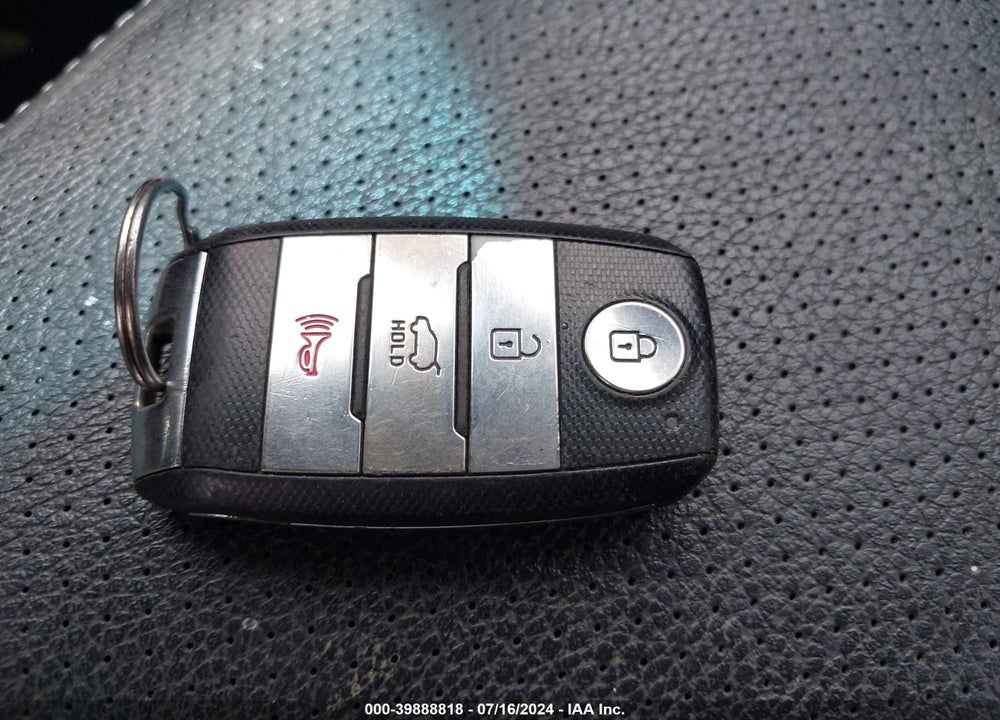 2015 KIA SORENTO EX V6 VIN: 5XYKU4A72FG584789