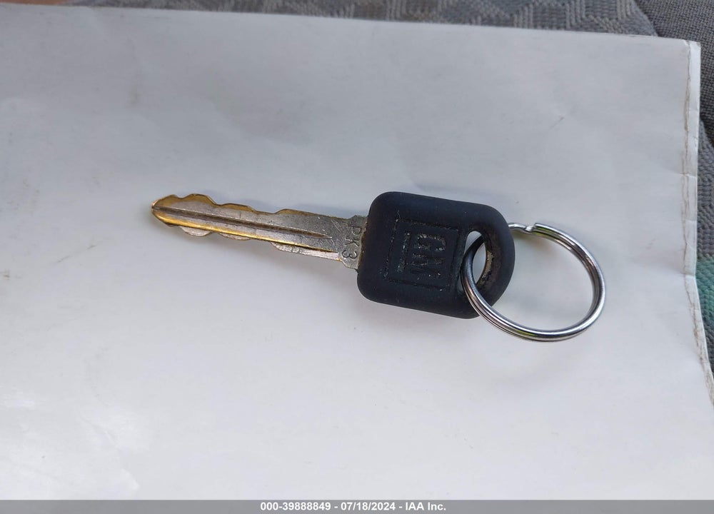 2006 PONTIAC MONTANA SV6 VIN: 1GMDV33LX6D123862