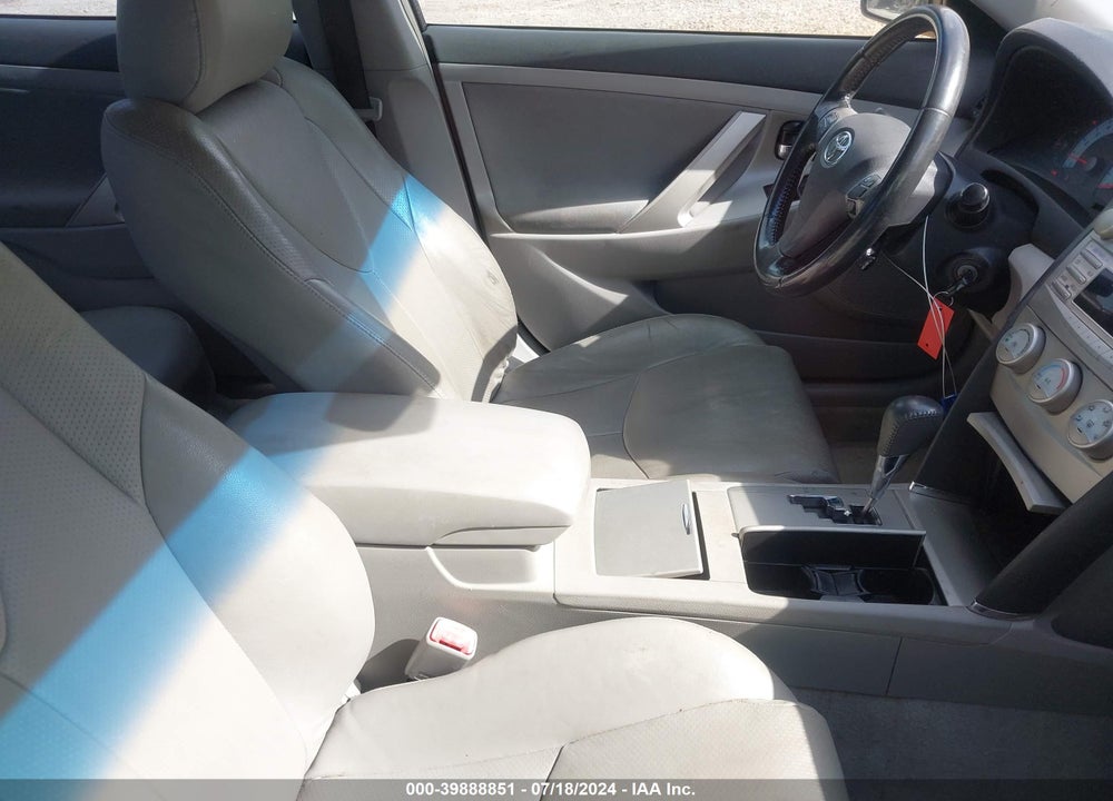 2011 TOYOTA CAMRY SE VIN: 4T1BF3EK0BU212553